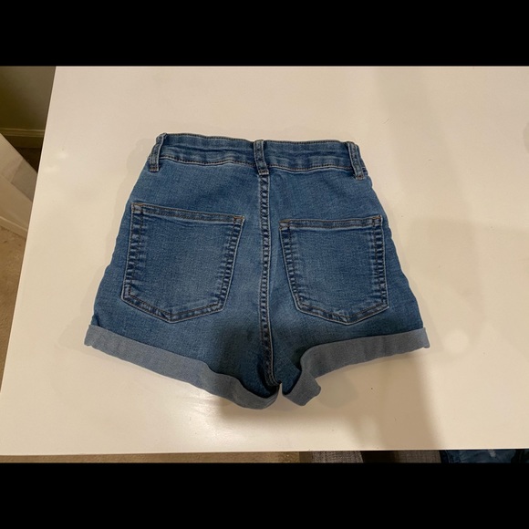 H&M Denim Shorts - Picture 2 of 3